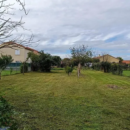 Holiday home Maison Familiale Orleix